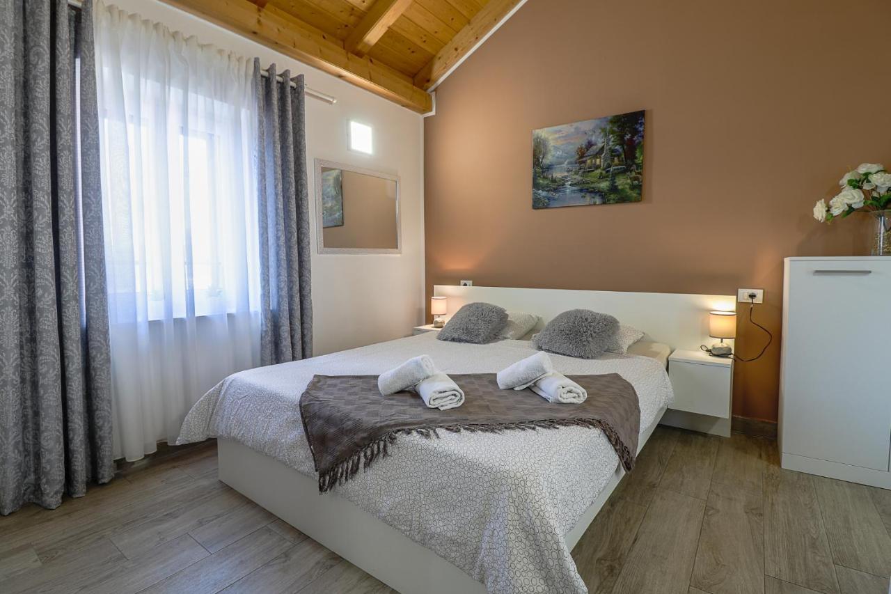 Apartman Juraj I Matej 弗尔萨尔 外观 照片