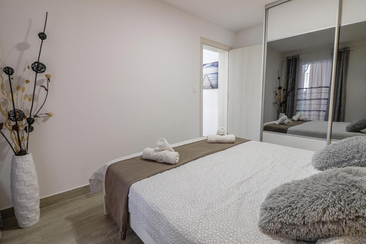 Apartman Juraj I Matej 弗尔萨尔 外观 照片